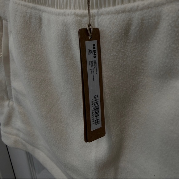 SKIMS OUTDOOR FLEECE MINI SKIRT size S - Picture 5 of 5